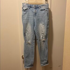 Stylish Light Blue Distressed Women Jeans